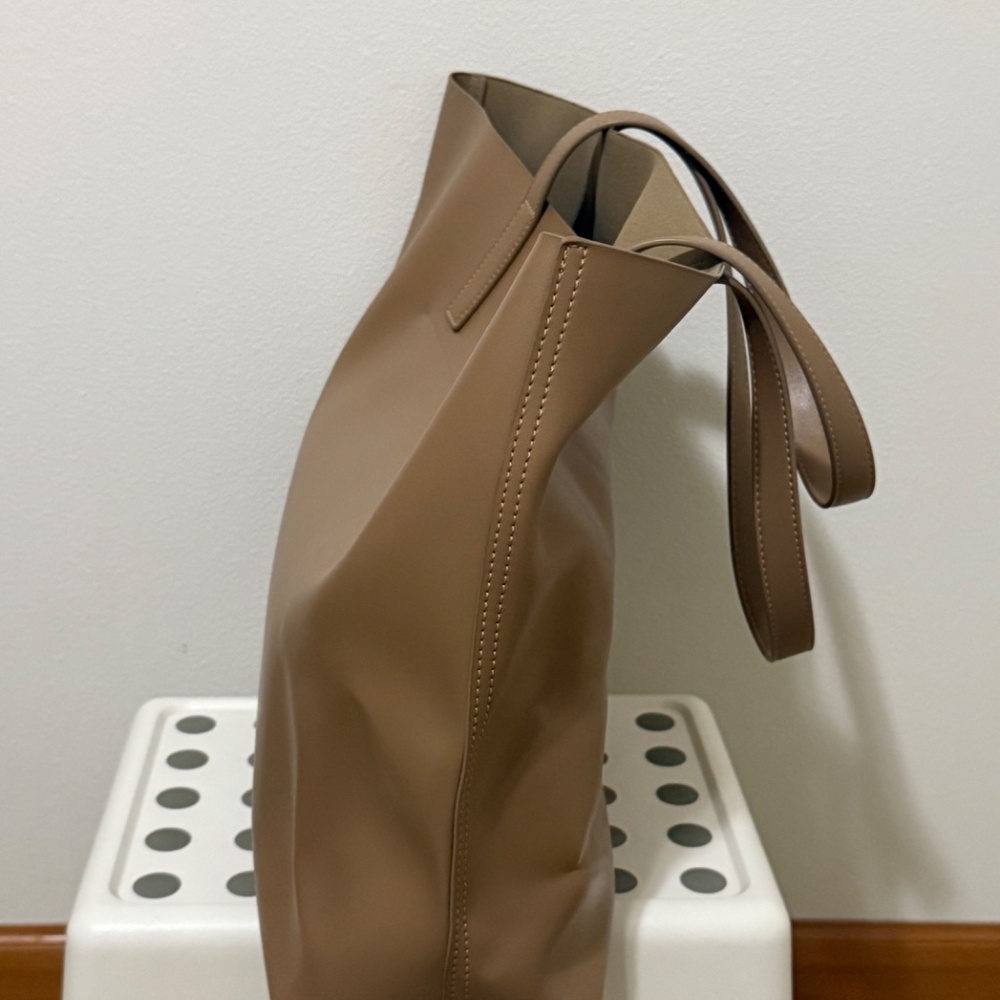 Samara Tote - Picture 3 of 5